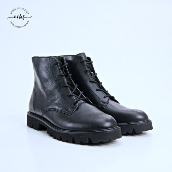 NWOT J. Crew Gwen Lug Sole Lace Up Polished Leather Ankle Boots Black Women 9.5 - Picture 3 of 14